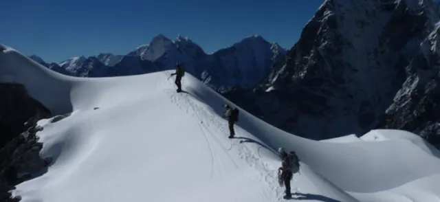 Nepal opens 104 new peaks for mountaineering
