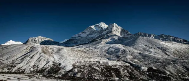 Amadablam Base Camp Trek in Nepal