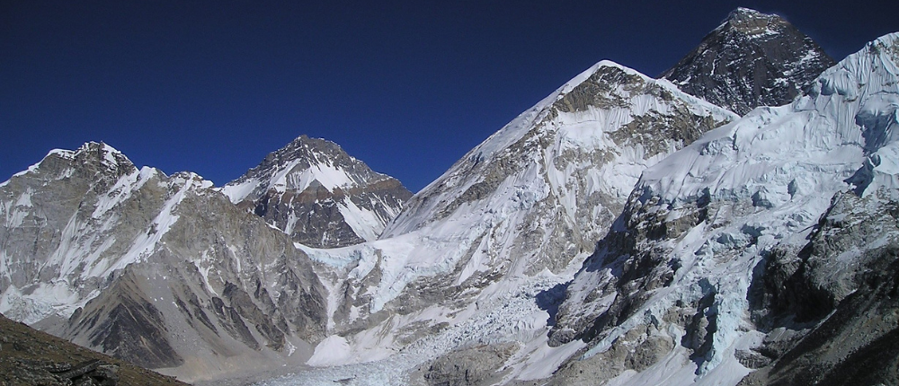 Everest Base Camp Luxury Lodge Trek trekking in Nepal – Adventure Mountain Explore Treks