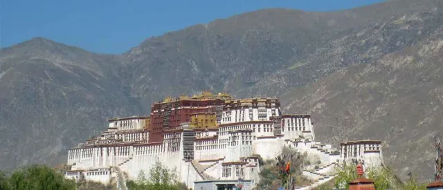 Tibet tour via Everest Base Camp in Tibet