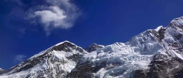 Everest Base Camp Helicopter Tour in Nepal