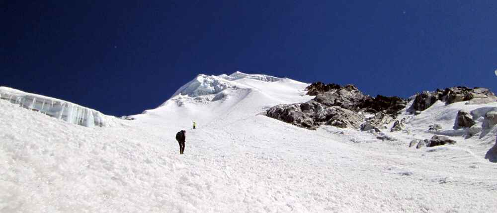 Lobuche Peak Climbing trekking in Nepal – Adventure Mountain Explore Treks