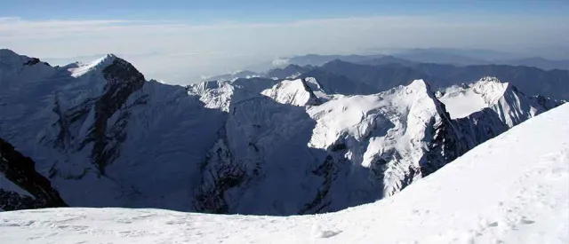 mera peak climbing in nepal